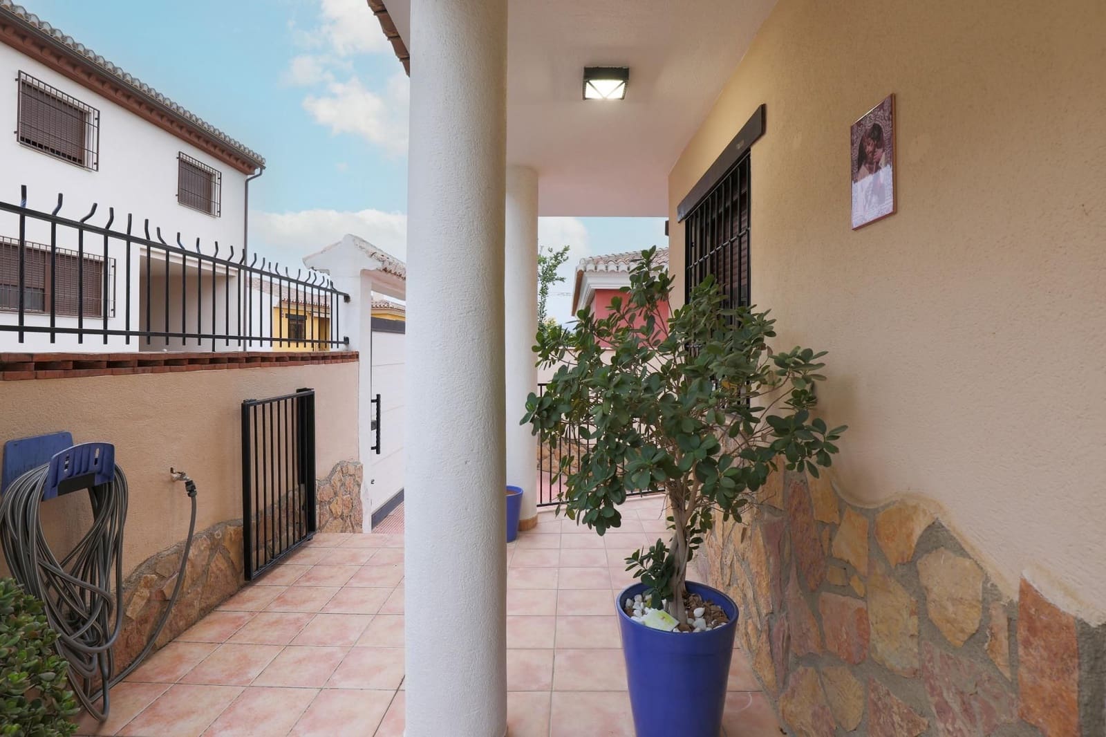 Chalet de 5 habitaciones en Padul en venta con garaje - 398.000 € (Ref: 9542832)