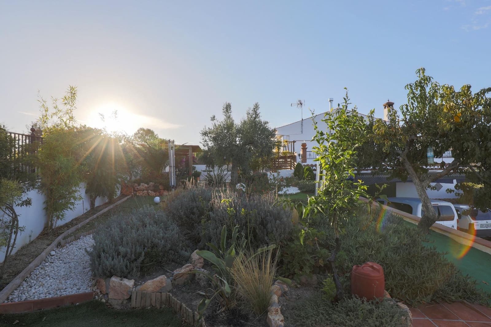 3 soveværelse Finca/Landehus til salg i Albunuelas med garage - € 339.000 (Ref: 9542837)