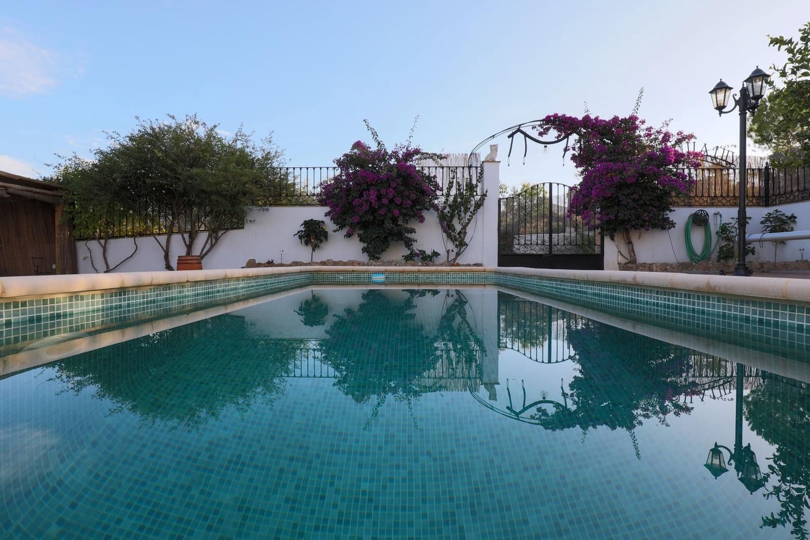 3 soveværelse Finca/Landehus til salg i Albunuelas med garage - € 339.000 (Ref: 9542837)