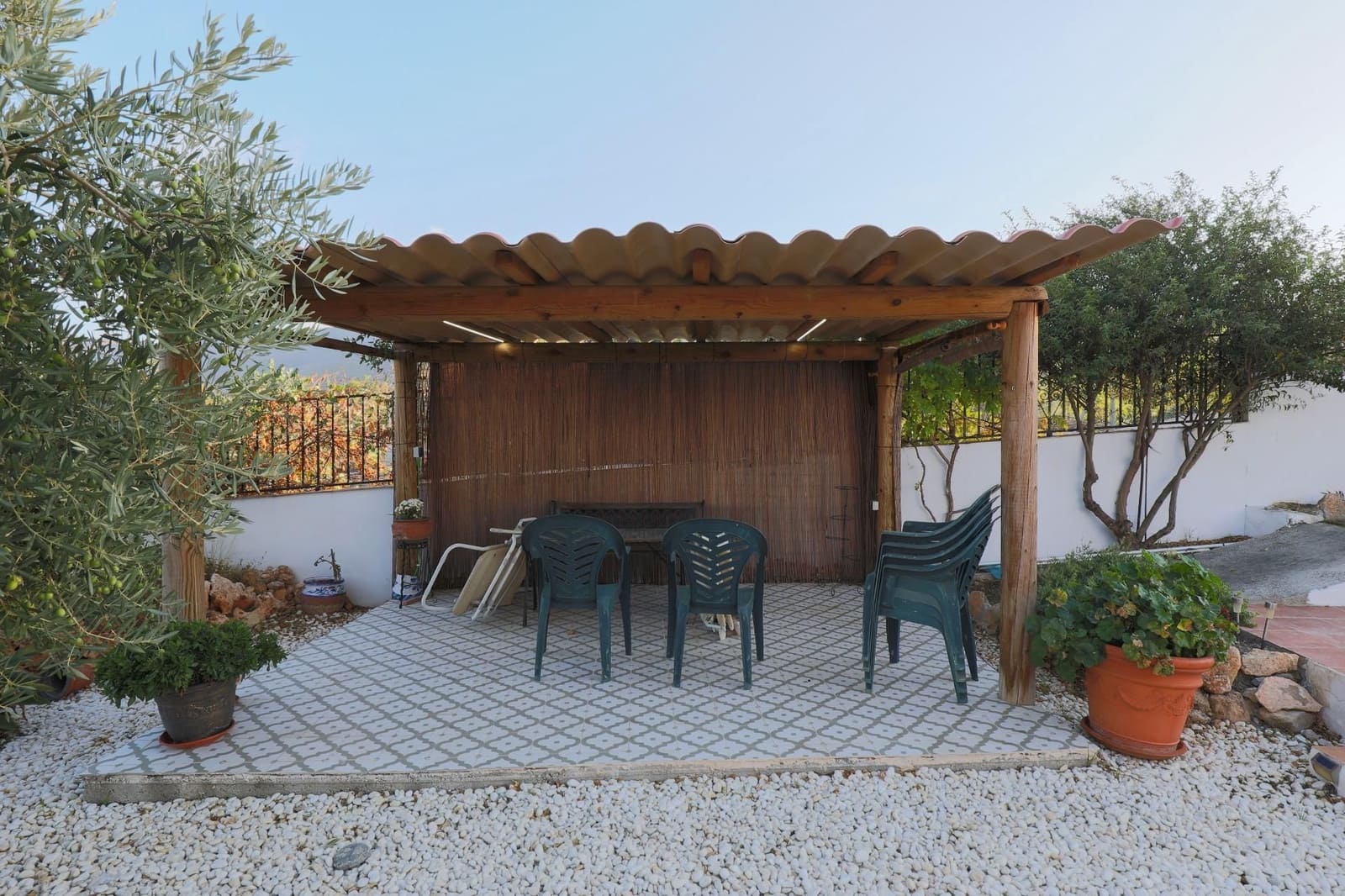 3 soveværelse Finca/Landehus til salg i Albunuelas med garage - € 339.000 (Ref: 9542837)