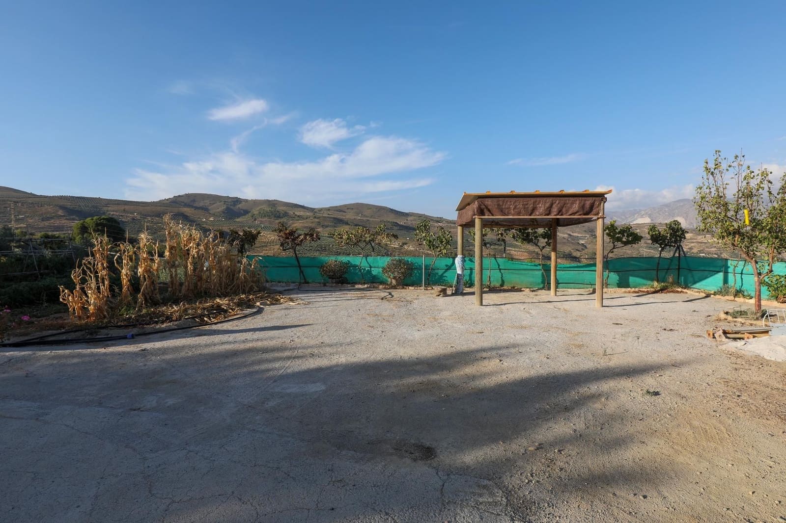 3 soveværelse Finca/Landehus til salg i Albunuelas med garage - € 339.000 (Ref: 9542837)