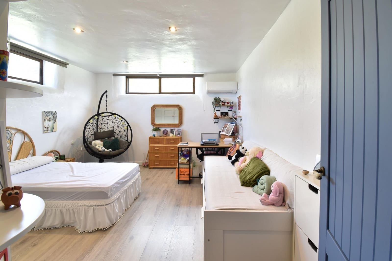 5 bedroom Finca/Country House for sale in Niguelas with garage - € 450,000 (Ref: 9542840)