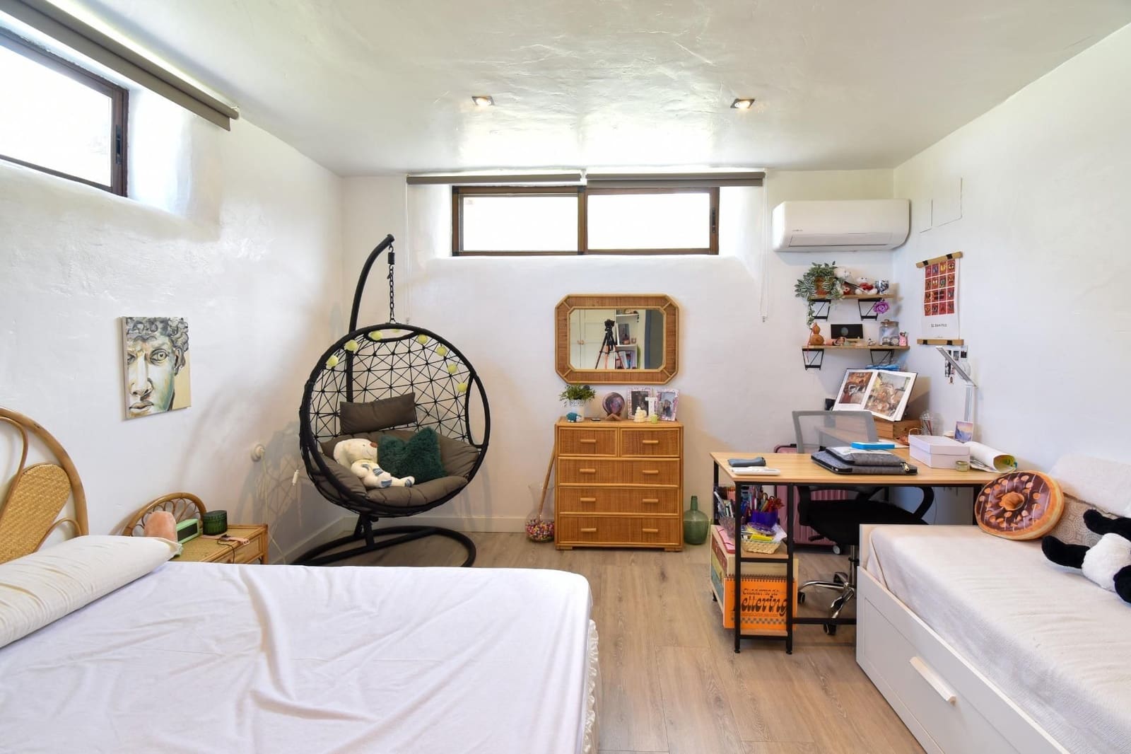 5 bedroom Finca/Country House for sale in Niguelas with garage - € 450,000 (Ref: 9542840)