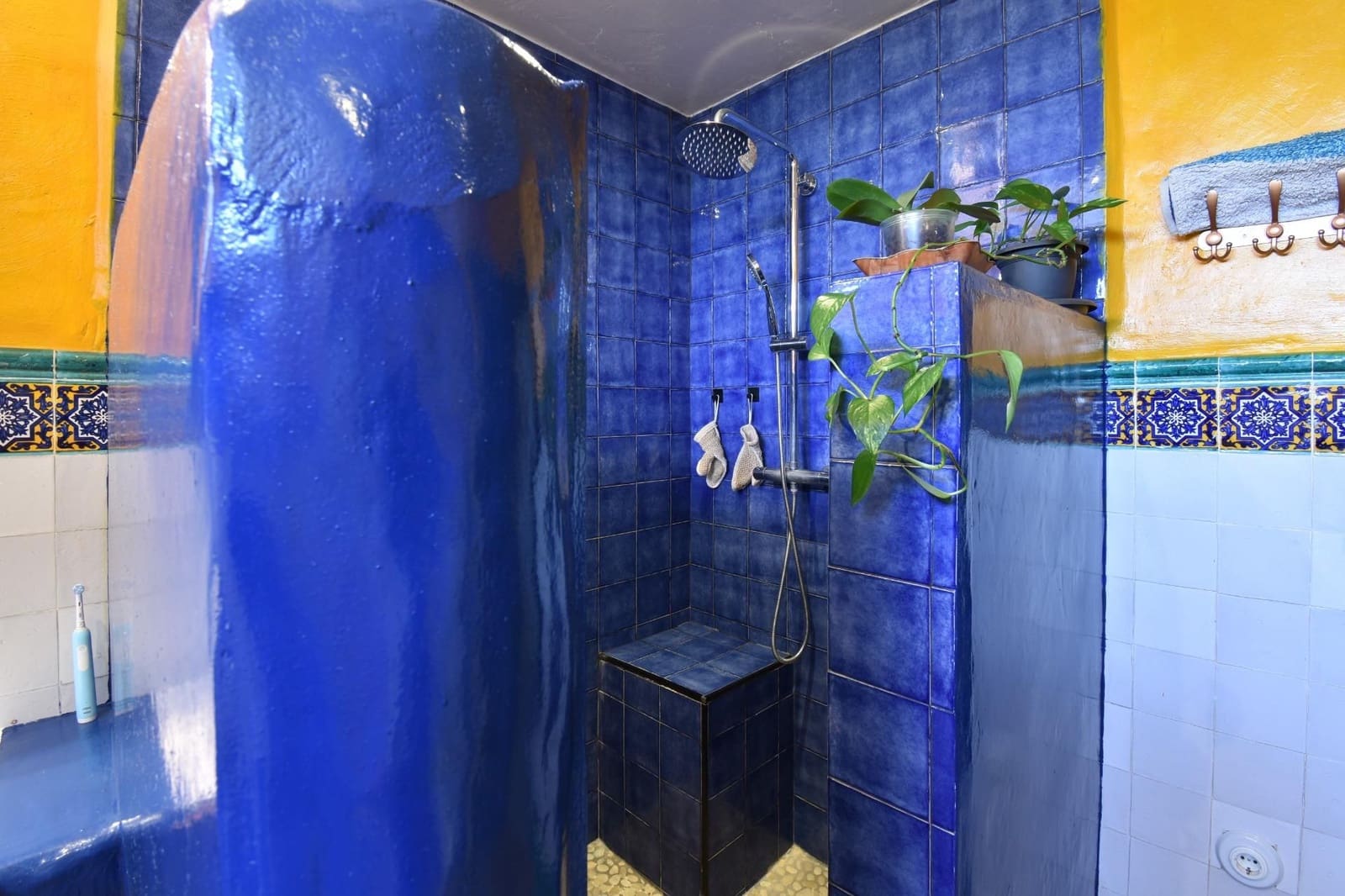 5 bedroom Finca/Country House for sale in Niguelas with garage - € 450,000 (Ref: 9542840)