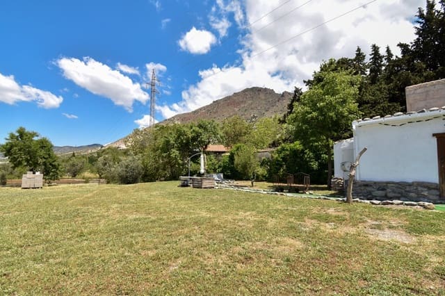 5 bedroom Finca/Country House for sale in Nigüelas with garage - € 450,000 (Ref: 9542840)