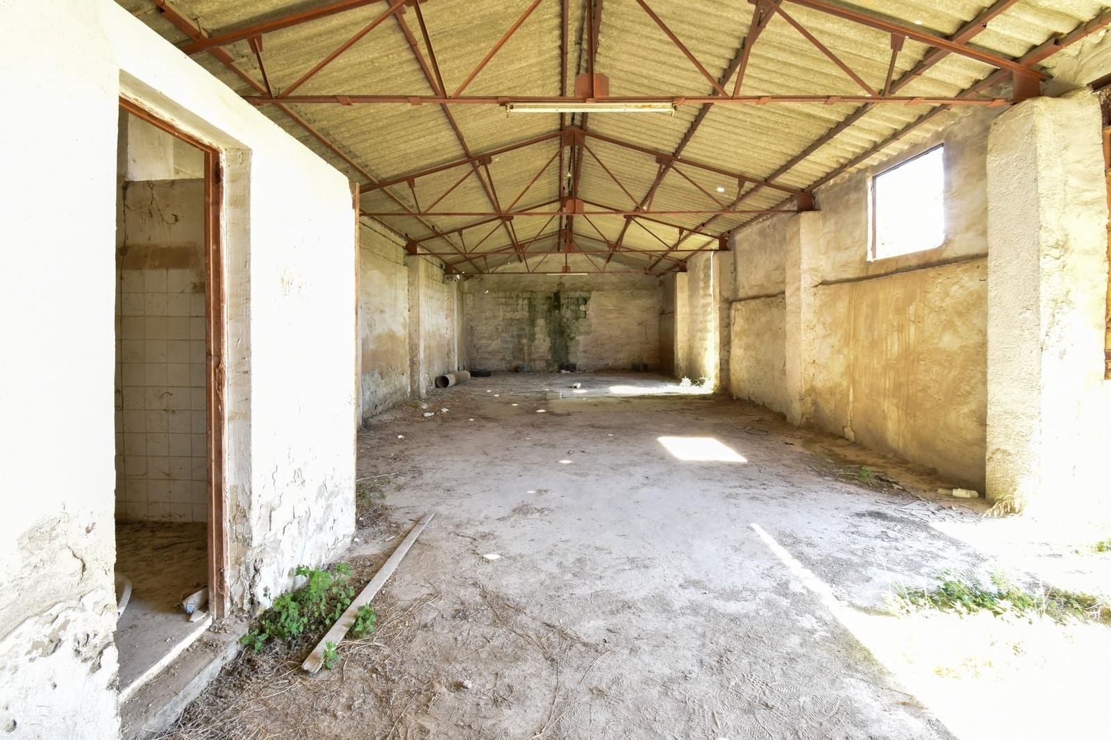 Commerciale in vendita in Durcal - 243.000 € (Rif: 9543342)