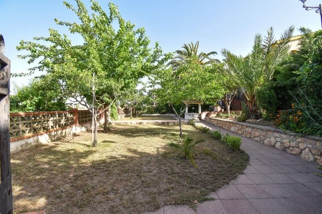 10 soveværelse Villa til salg i Padul med swimmingpool garage - € 320.000 (Ref: 9543346)