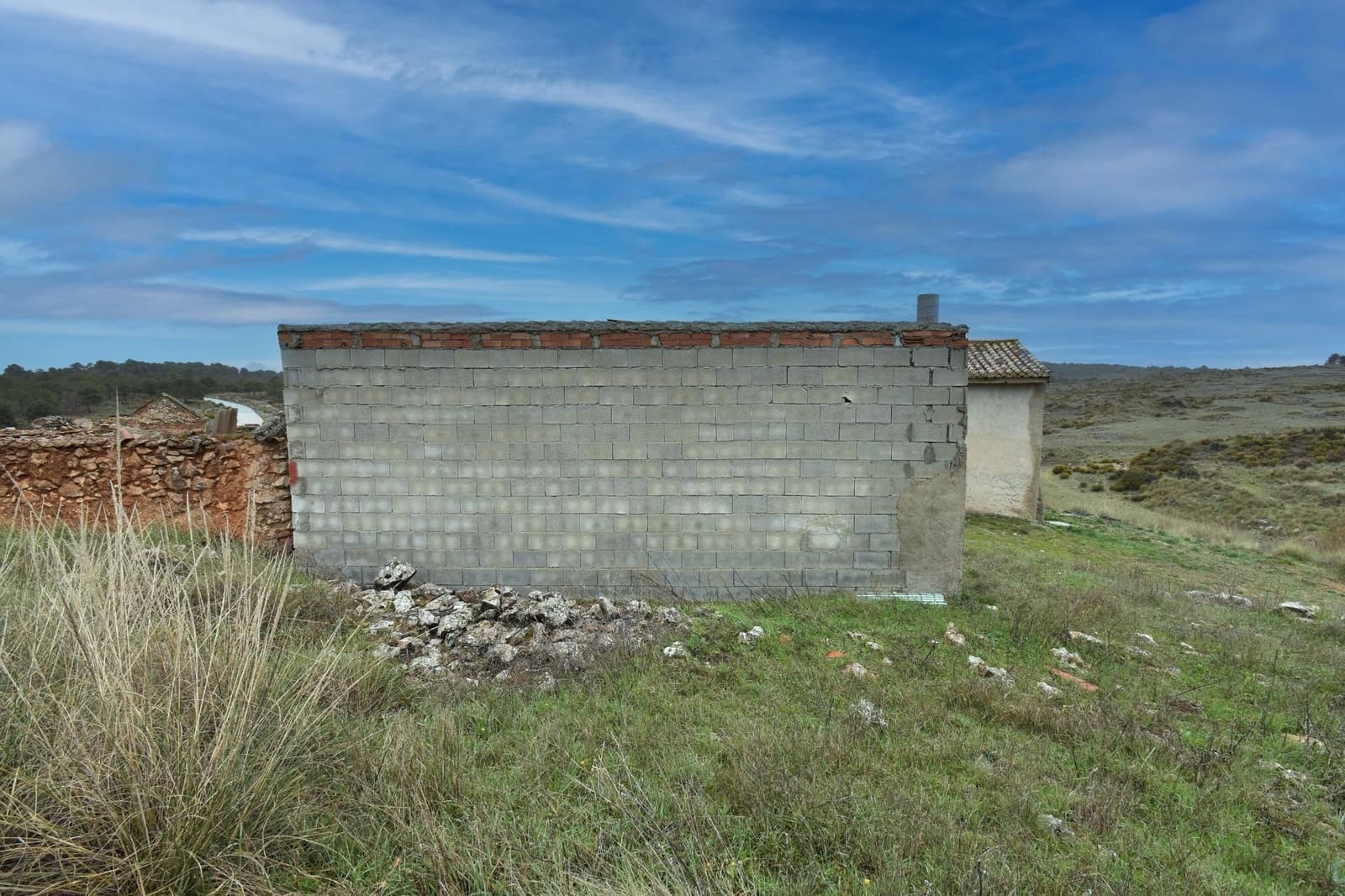 Finca/Landehus til salg i Albunuelas - € 28.000 (Ref: 9543350)