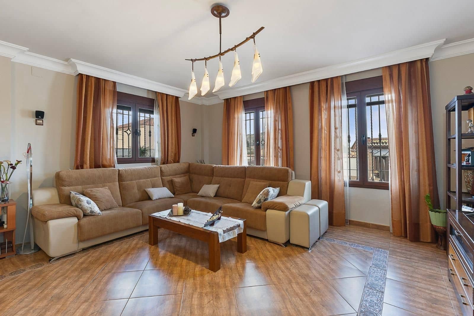 3 soveværelse Villa til salg i Albolote - € 485.000 (Ref: 9543920)