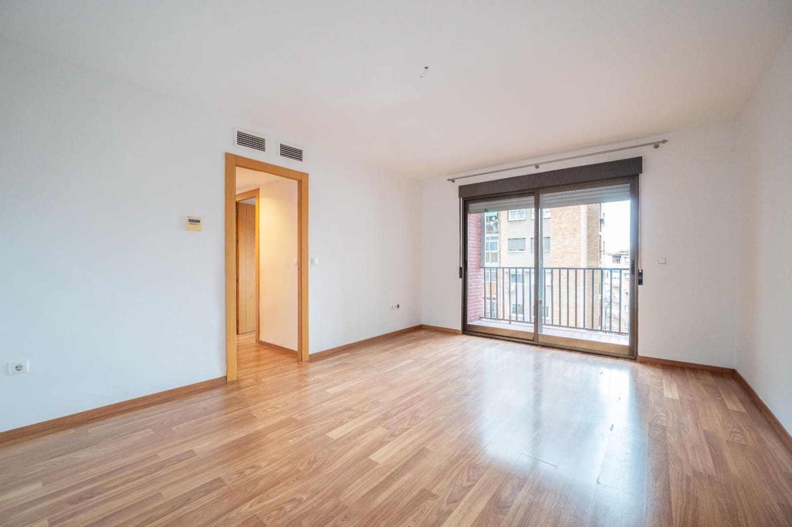 3 sypialnia Mieszkanie do wynajęcia w Miasto Grenada - 850 € (Ref: 9552406)