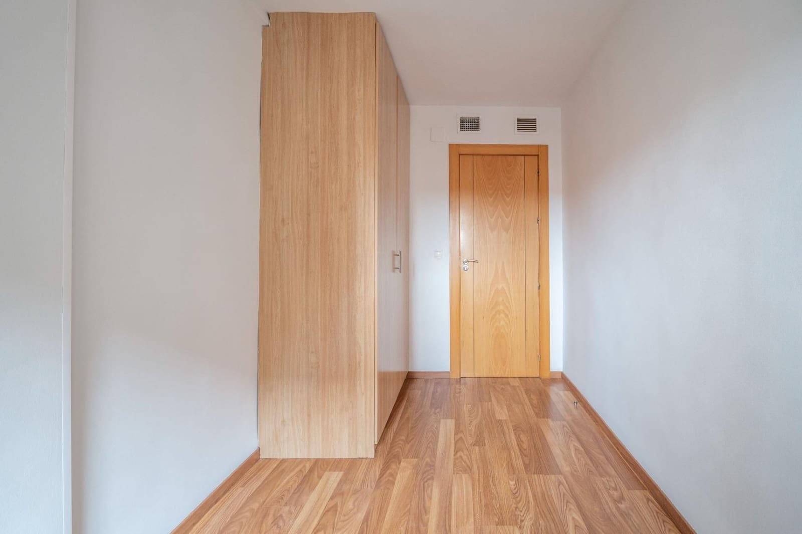 3 sypialnia Mieszkanie do wynajęcia w Miasto Grenada - 850 € (Ref: 9552406)