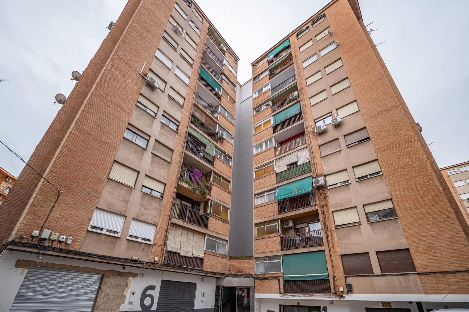 3 sypialnia Mieszkanie do wynajęcia w Miasto Grenada - 850 € (Ref: 9552406)