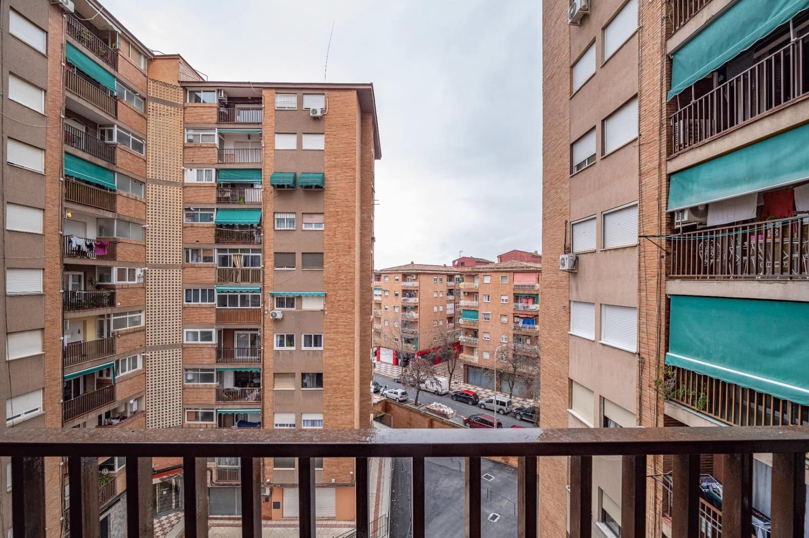 3 sypialnia Mieszkanie do wynajęcia w Miasto Grenada - 850 € (Ref: 9552406)