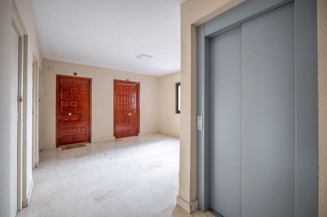 3 soveværelse Lejlighed til leje i Zaidin, Granada by - € 850 (Ref: 9552406)