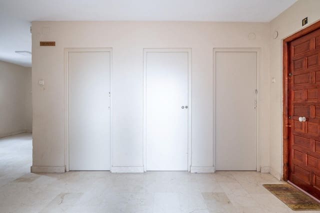 3 soveværelse Lejlighed til leje i Zaidin, Granada by - € 850 (Ref: 9552406)