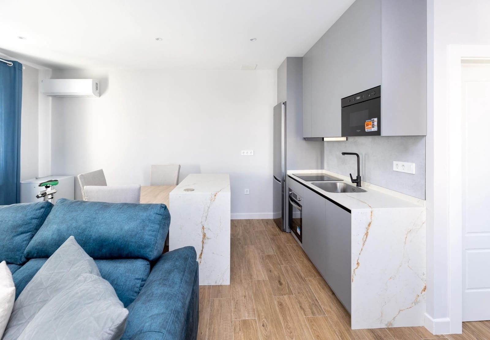 4 soveværelse Byhus til salg i Granada by - € 465.000 (Ref: 9552676)