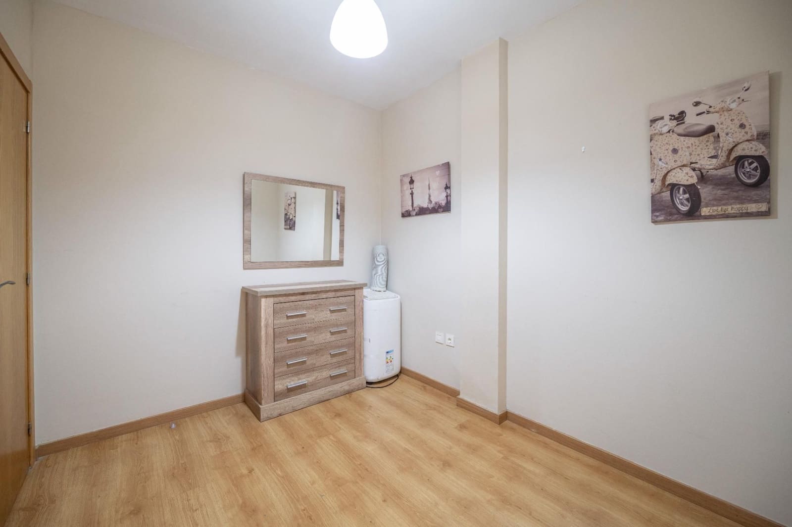 3 slaapkamer Appartement te koop in Vegas del Genil met garage - € 180.000 (Ref: 9552678)