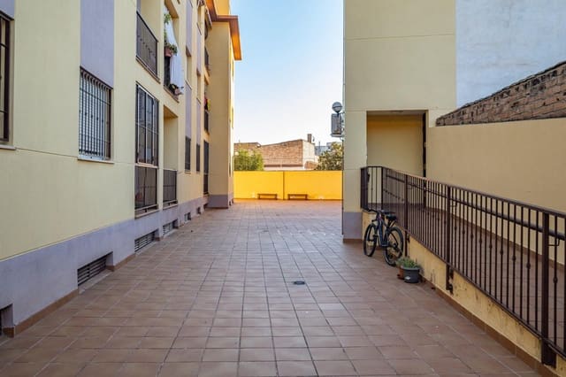 3 slaapkamer Appartement te koop in Vegas del Genil met garage - € 180.000 (Ref: 9552678)