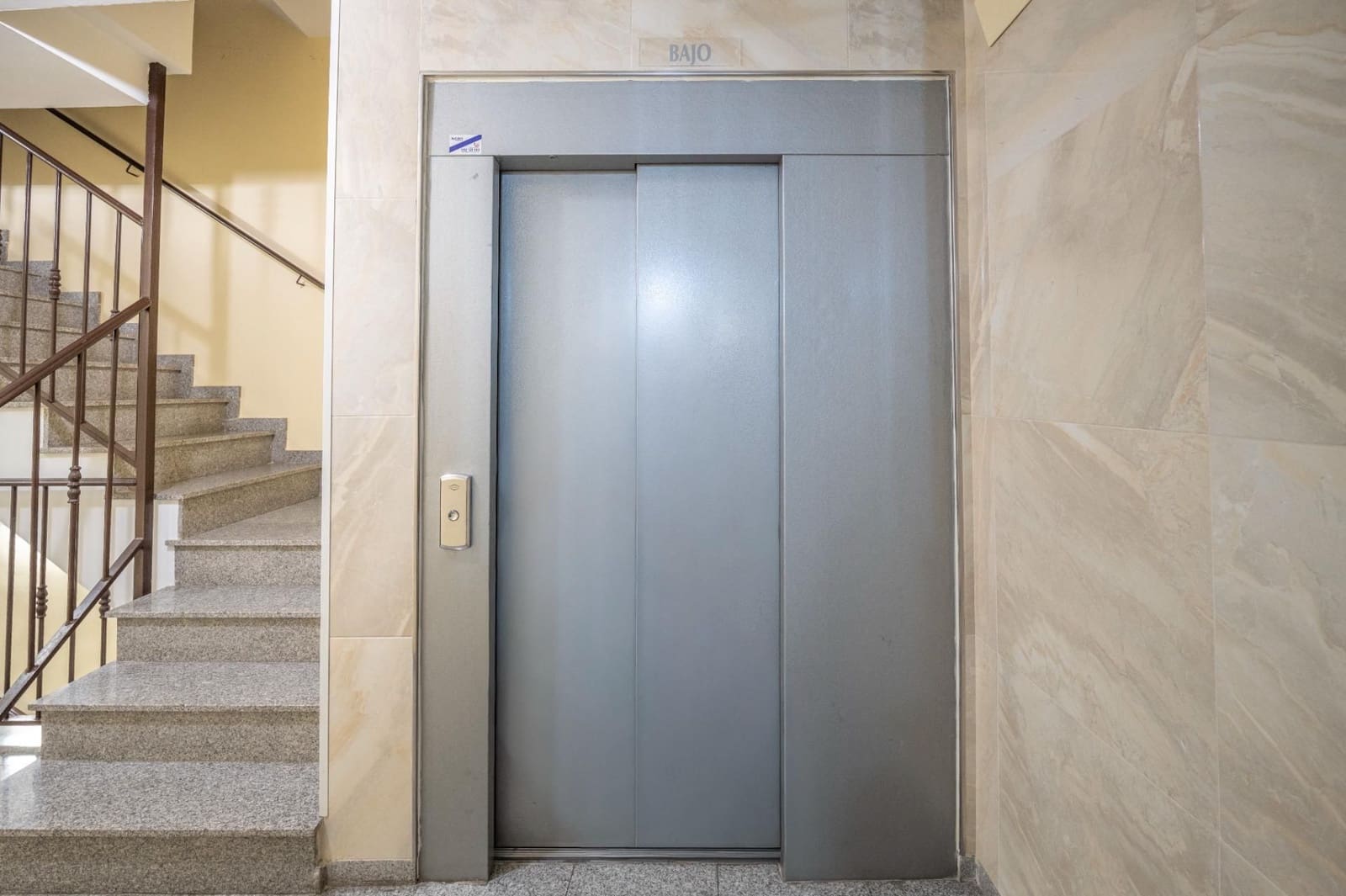 3 slaapkamer Appartement te koop in Vegas del Genil met garage - € 180.000 (Ref: 9552678)