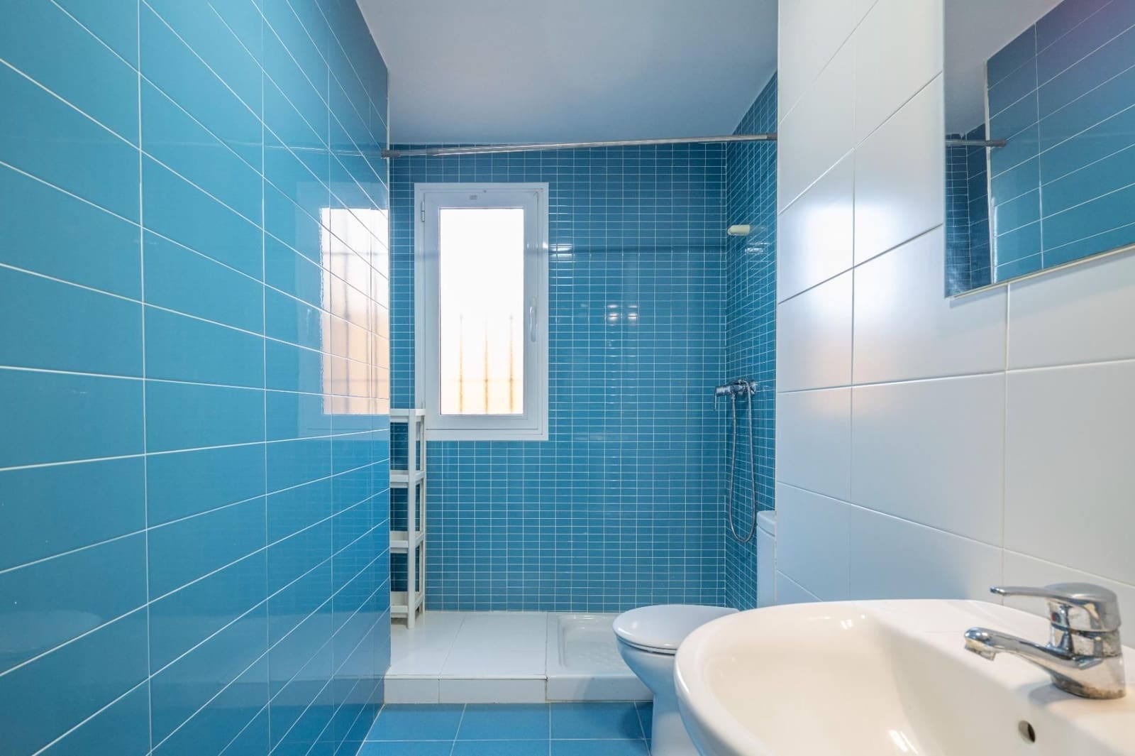 3 slaapkamer Appartement te koop in Vegas del Genil met garage - € 180.000 (Ref: 9552678)