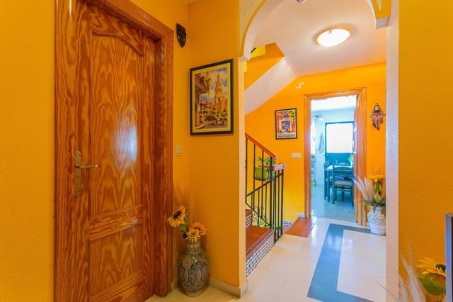 3 soverom Villa til salgs i Cúllar Vega med svømmebasseng garasje - € 294 700 (Ref: 9555329)