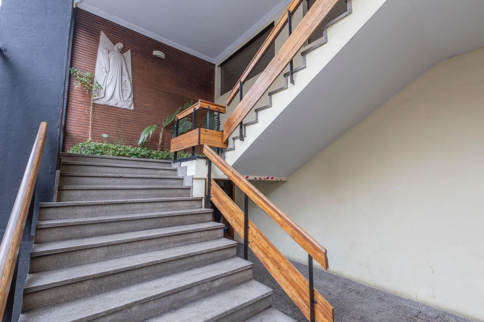 4 sovrum Lägenhet till salu i Granada stad - 324 900 € (Ref: 9559053)