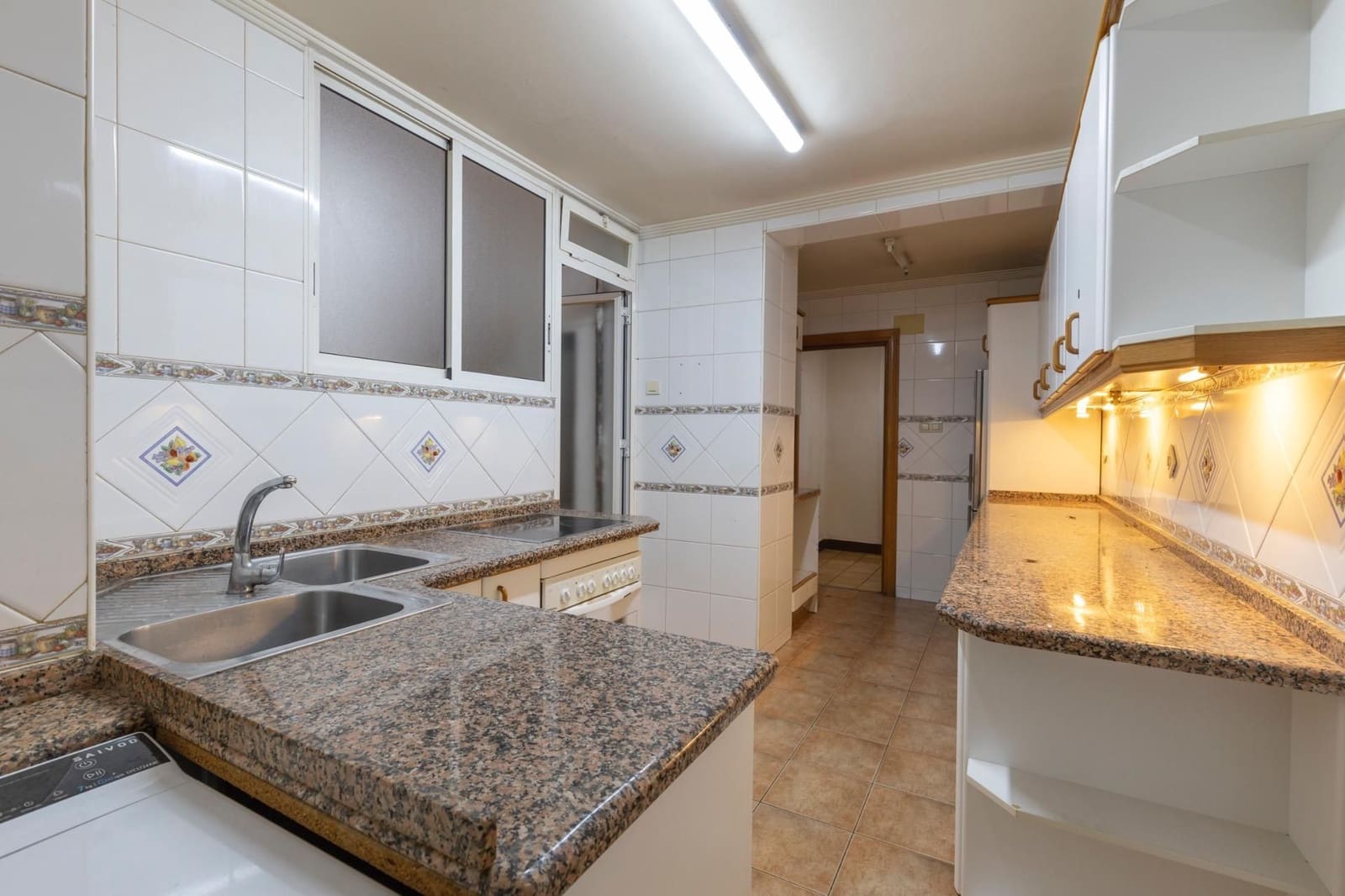 4 sovrum Lägenhet till salu i Granada stad - 324 900 € (Ref: 9559053)