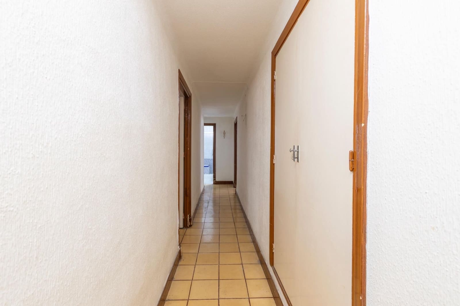 4 sovrum Lägenhet till salu i Granada stad - 324 900 € (Ref: 9559053)