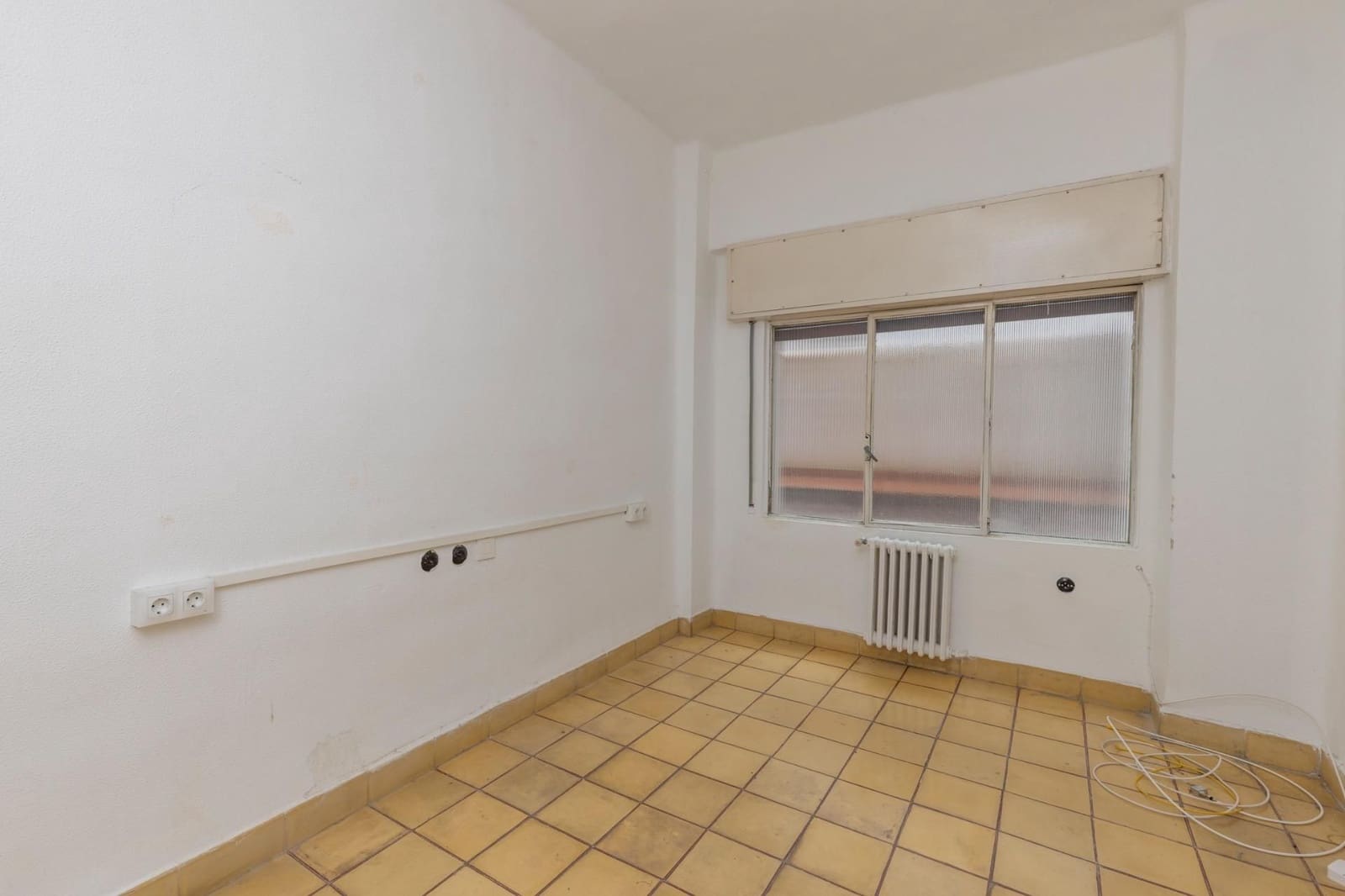 4 sovrum Lägenhet till salu i Granada stad - 324 900 € (Ref: 9559053)