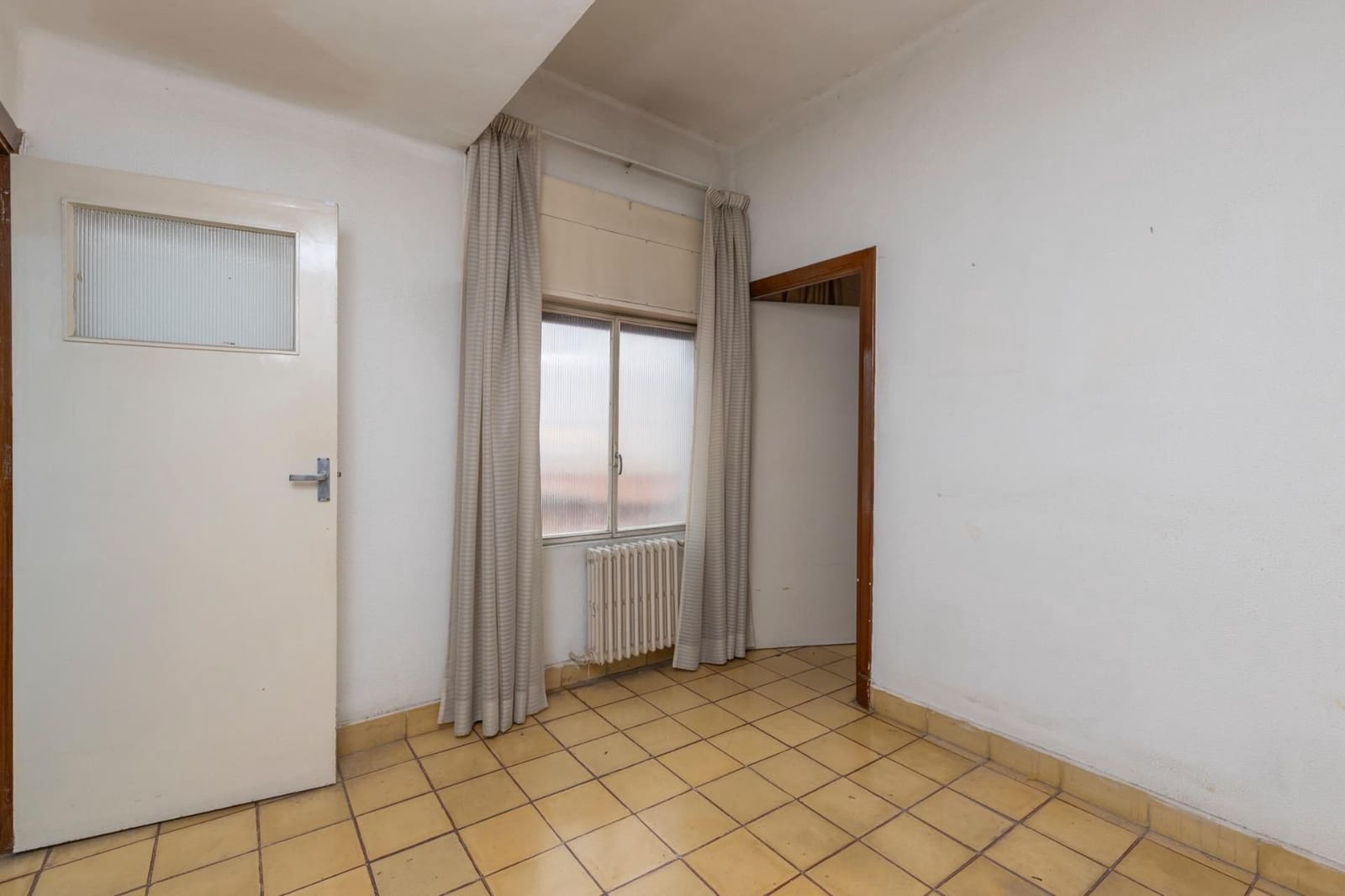 4 sovrum Lägenhet till salu i Granada stad - 324 900 € (Ref: 9559053)