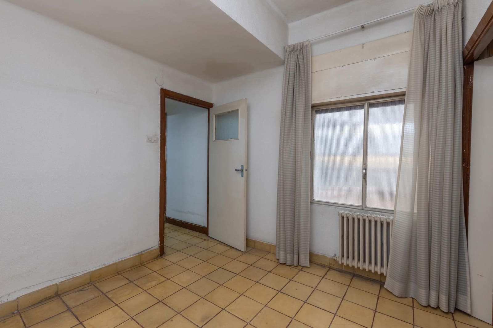 4 sovrum Lägenhet till salu i Granada stad - 324 900 € (Ref: 9559053)