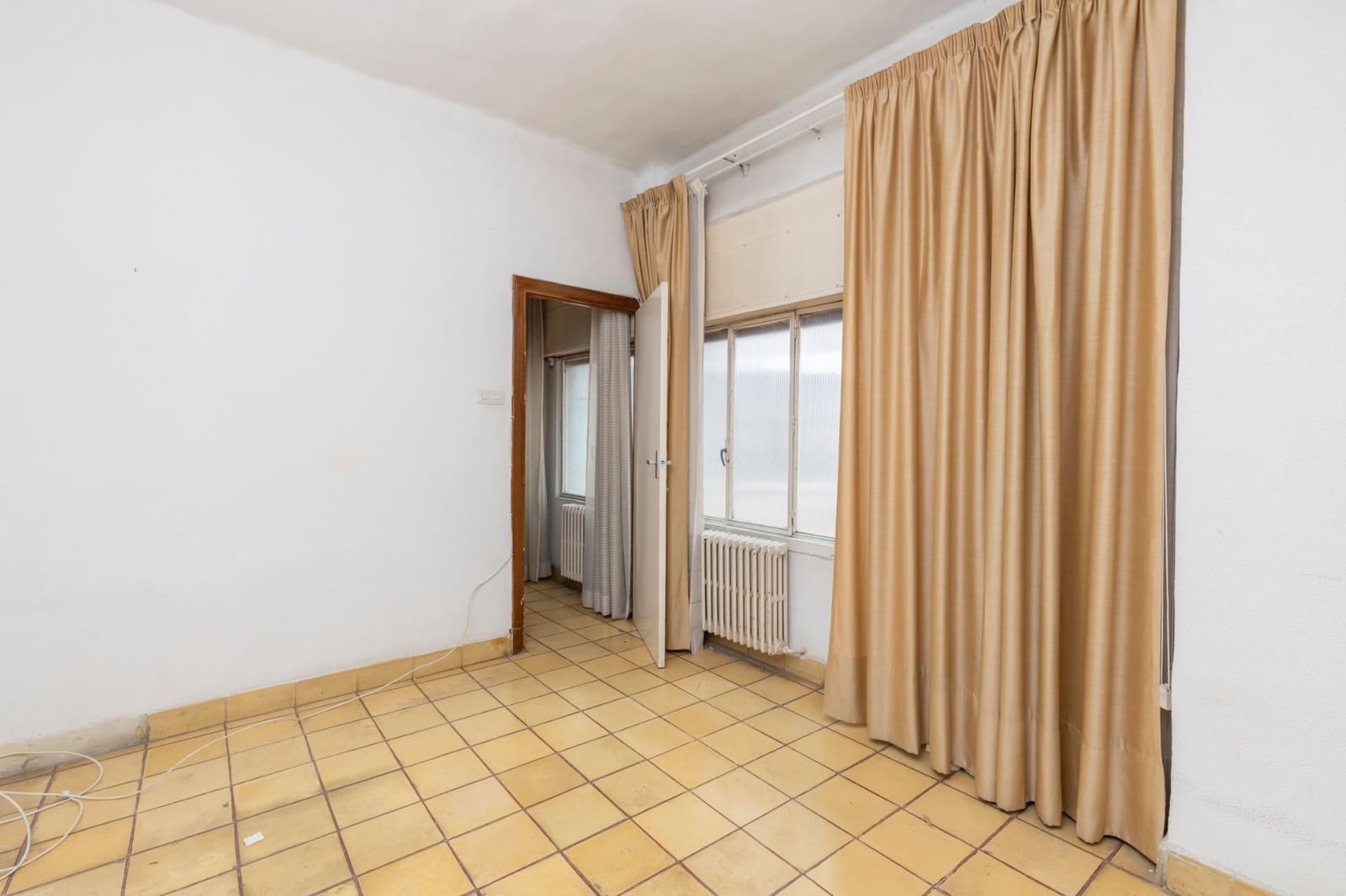 4 sovrum Lägenhet till salu i Granada stad - 324 900 € (Ref: 9559053)