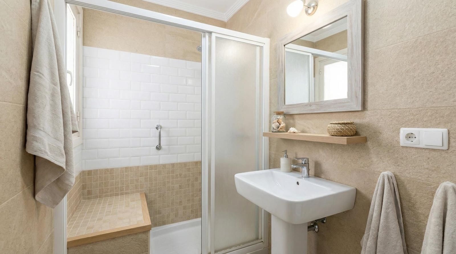 4 sovrum Lägenhet till salu i Granada stad - 324 900 € (Ref: 9559053)