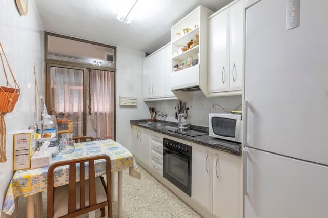 3 soveværelse Lejlighed til salg i Carretera de la Sierra, Granada by - € 249.900 (Ref: 9559912)