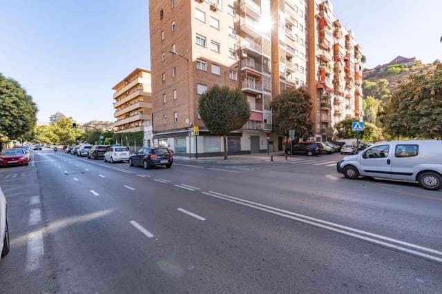 3 soveværelse Lejlighed til salg i Carretera de la Sierra, Granada by - € 249.900 (Ref: 9559912)