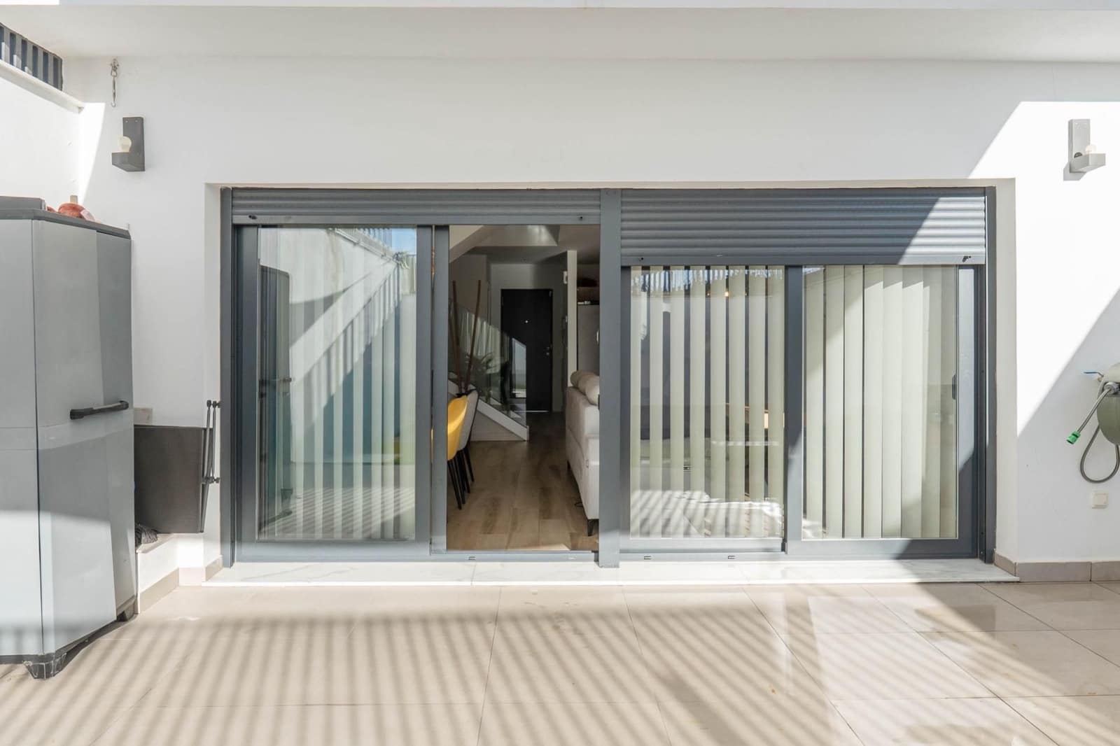 3 sovrum Semi-fristående Villa till salu i Peligros med pool garage - 335 000 € (Ref: 9559916)