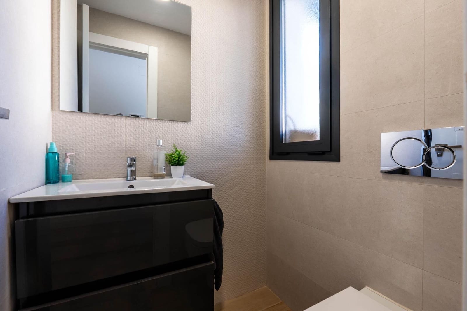 3 sovrum Semi-fristående Villa till salu i Peligros med pool garage - 335 000 € (Ref: 9559916)