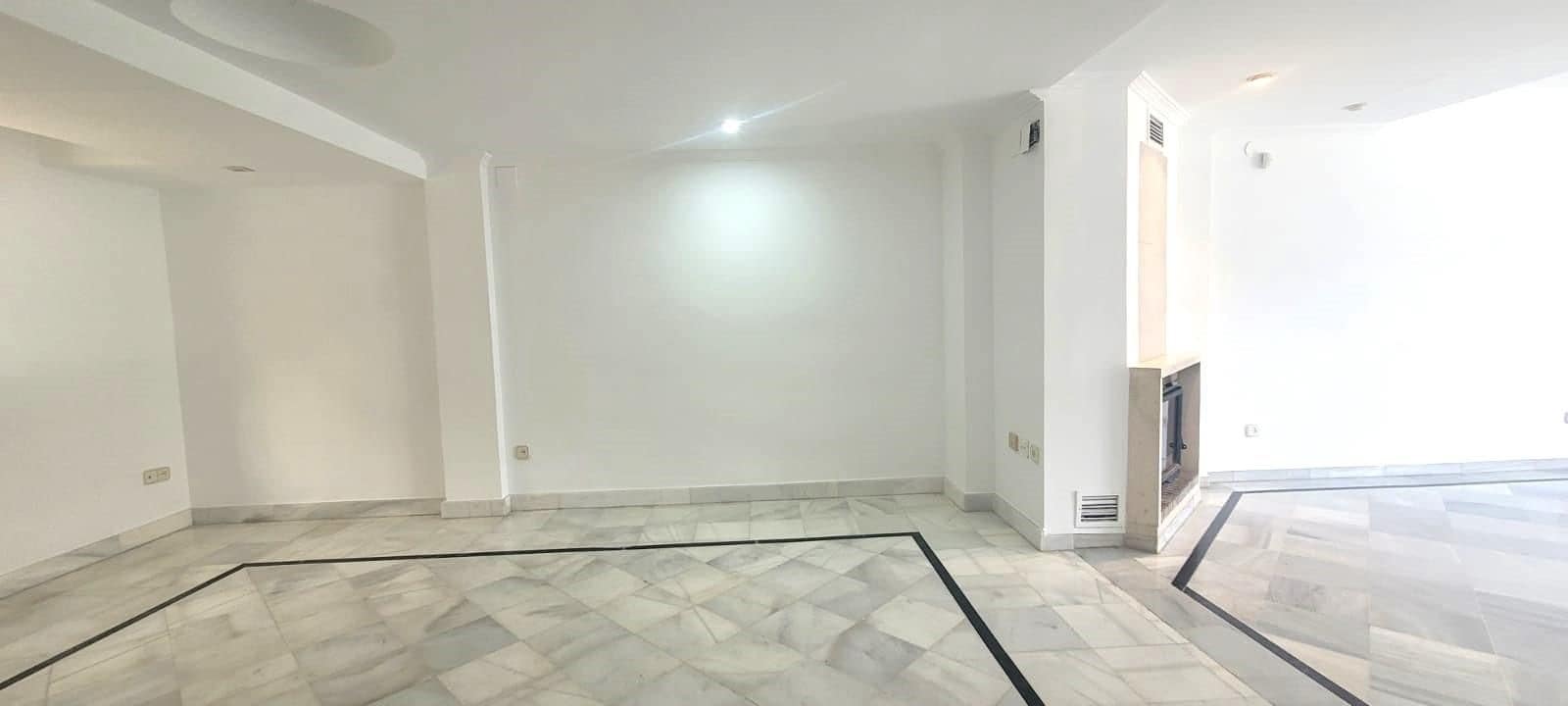 5 soverom Rekkehus til salgs i Granada by - € 660 000 (Ref: 9569314)