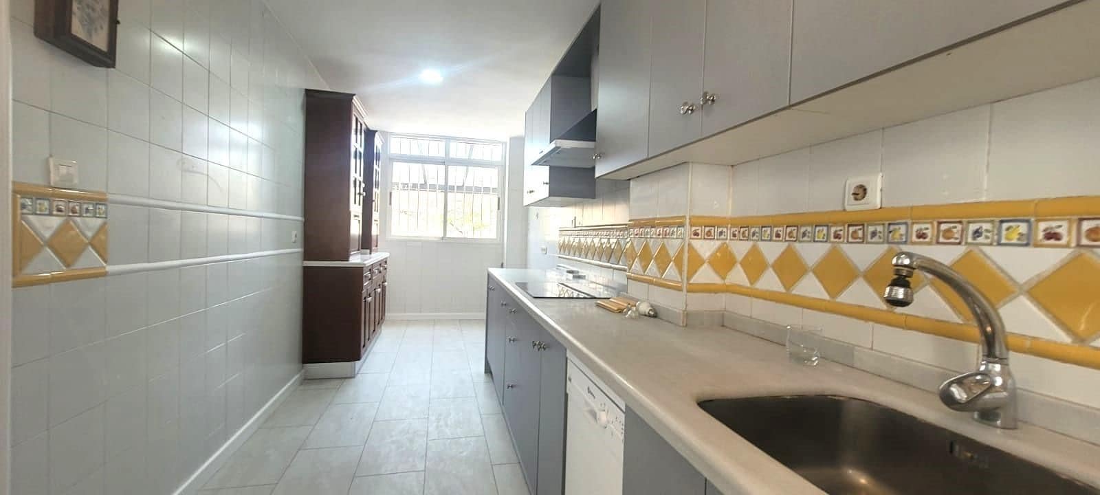 5 soverom Rekkehus til salgs i Granada by - € 660 000 (Ref: 9569314)