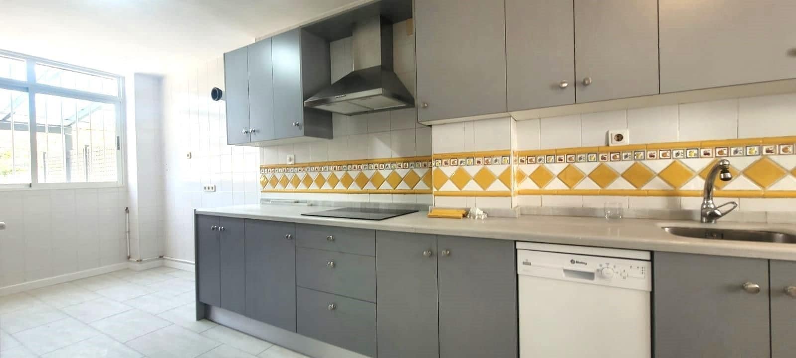 5 soverom Rekkehus til salgs i Granada by - € 660 000 (Ref: 9569314)