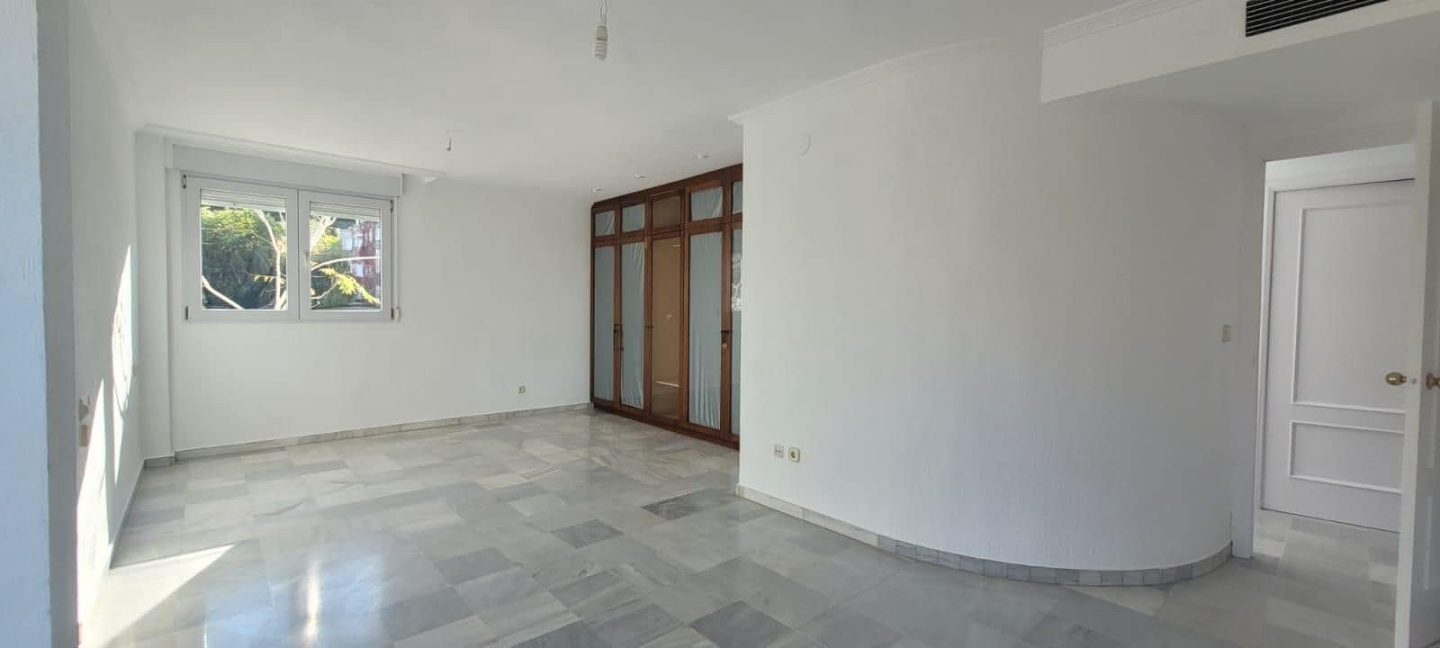 5 soverom Rekkehus til salgs i Granada by - € 660 000 (Ref: 9569314)