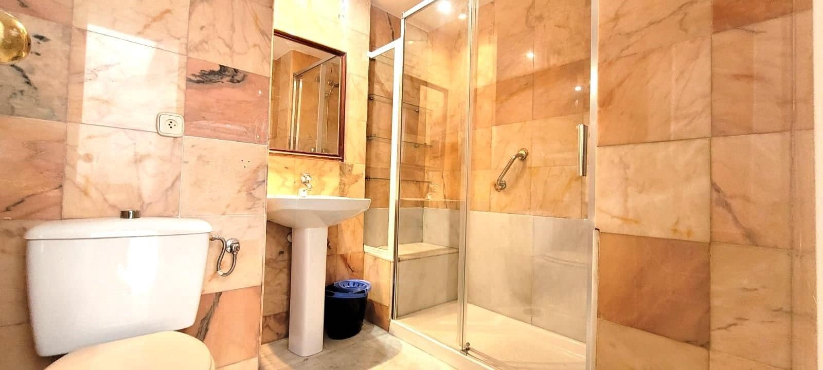 5 soverom Rekkehus til salgs i Granada by - € 660 000 (Ref: 9569314)