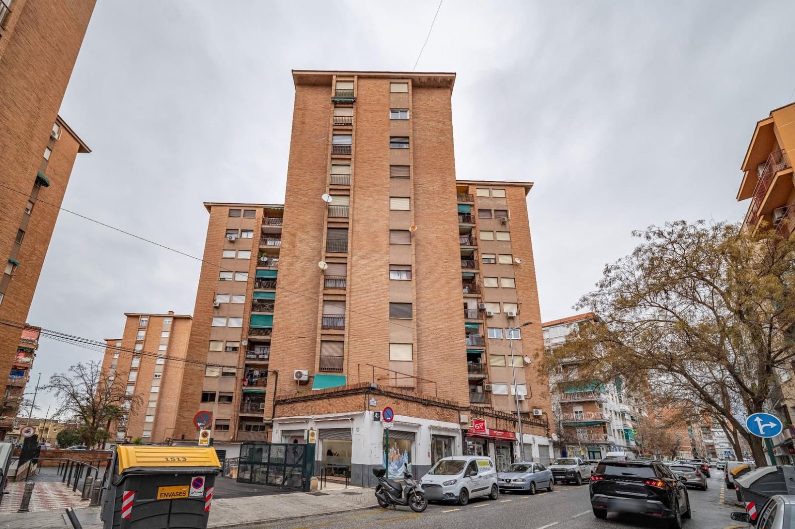 3 soveværelse Lejlighed til salg i Granada by - € 200.000 (Ref: 9571359)