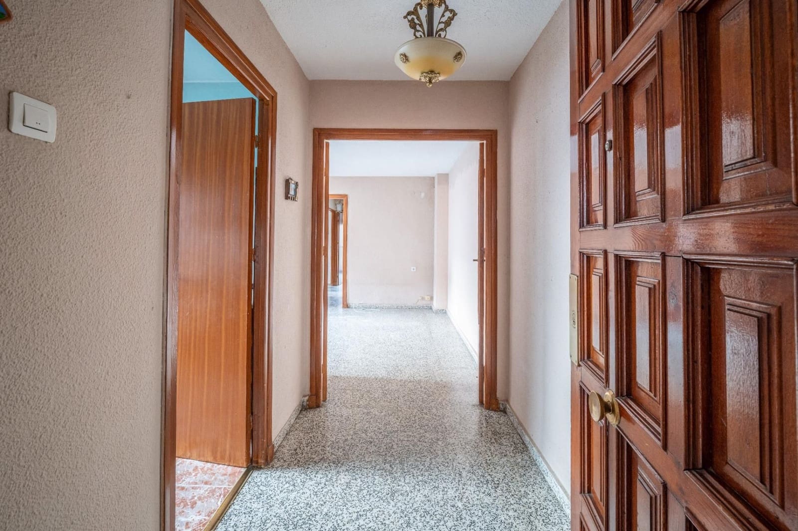 3 soveværelse Lejlighed til salg i Granada by - € 200.000 (Ref: 9571359)