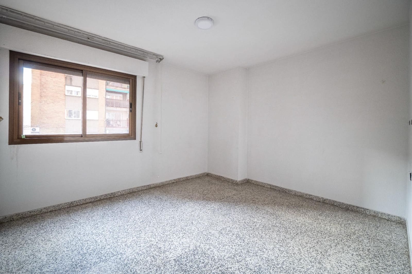 3 soveværelse Lejlighed til salg i Granada by - € 200.000 (Ref: 9571359)