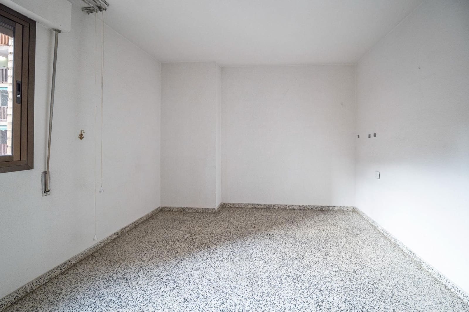 3 soveværelse Lejlighed til salg i Granada by - € 200.000 (Ref: 9571359)