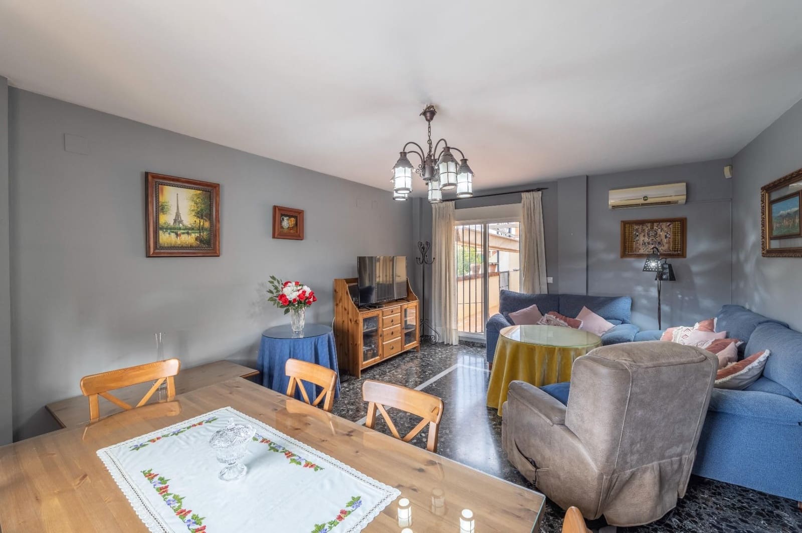 3 bedroom Villa for sale in Vegas del Genil with garage - € 320,000 (Ref: 9588370)