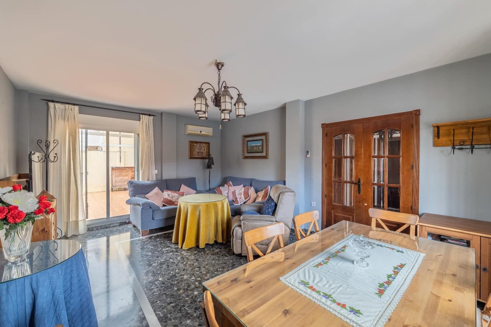 3 bedroom Villa for sale in Vegas del Genil with garage - € 320,000 (Ref: 9588370)