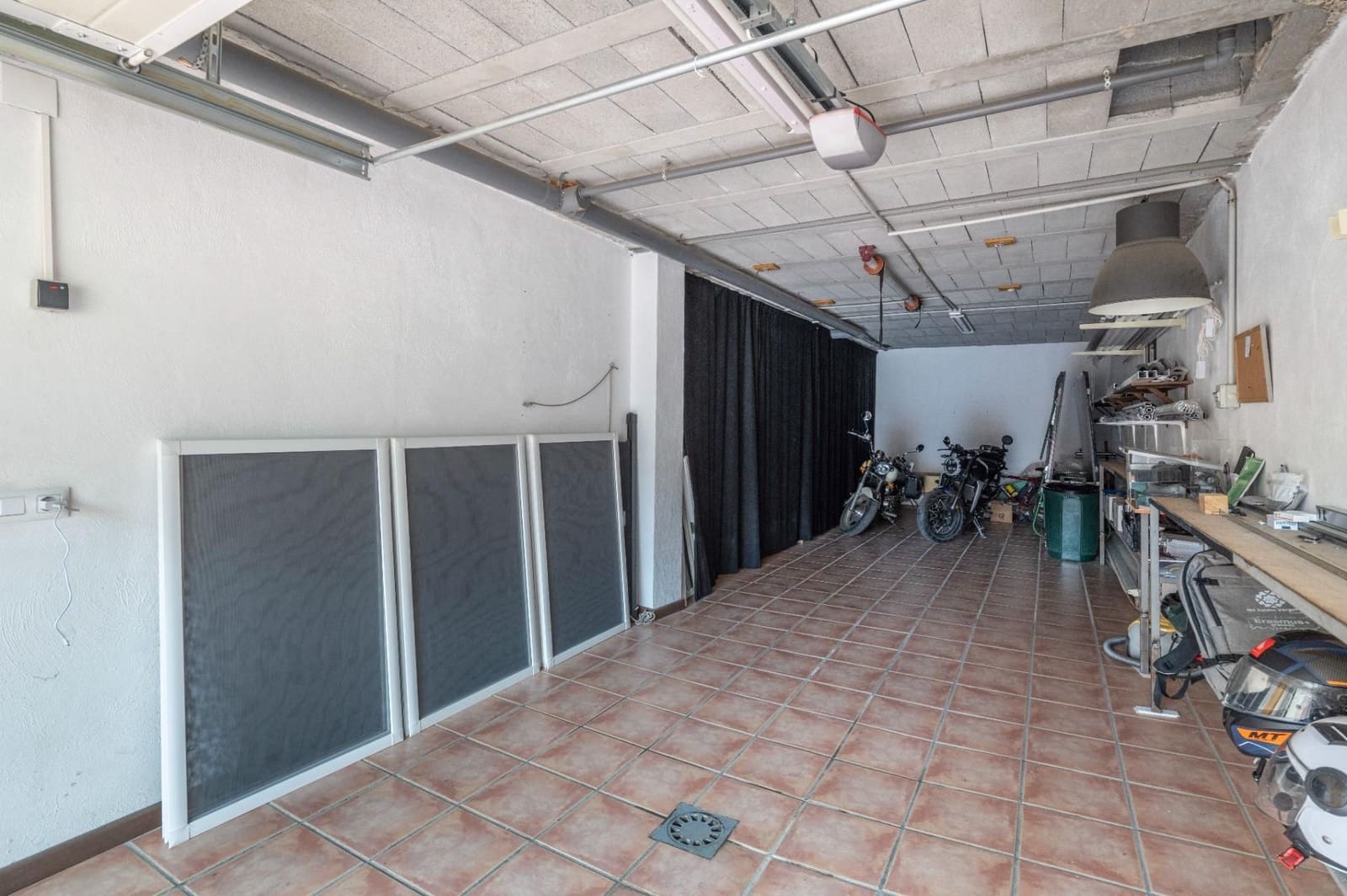 3 bedroom Villa for sale in Vegas del Genil with garage - € 320,000 (Ref: 9588370)