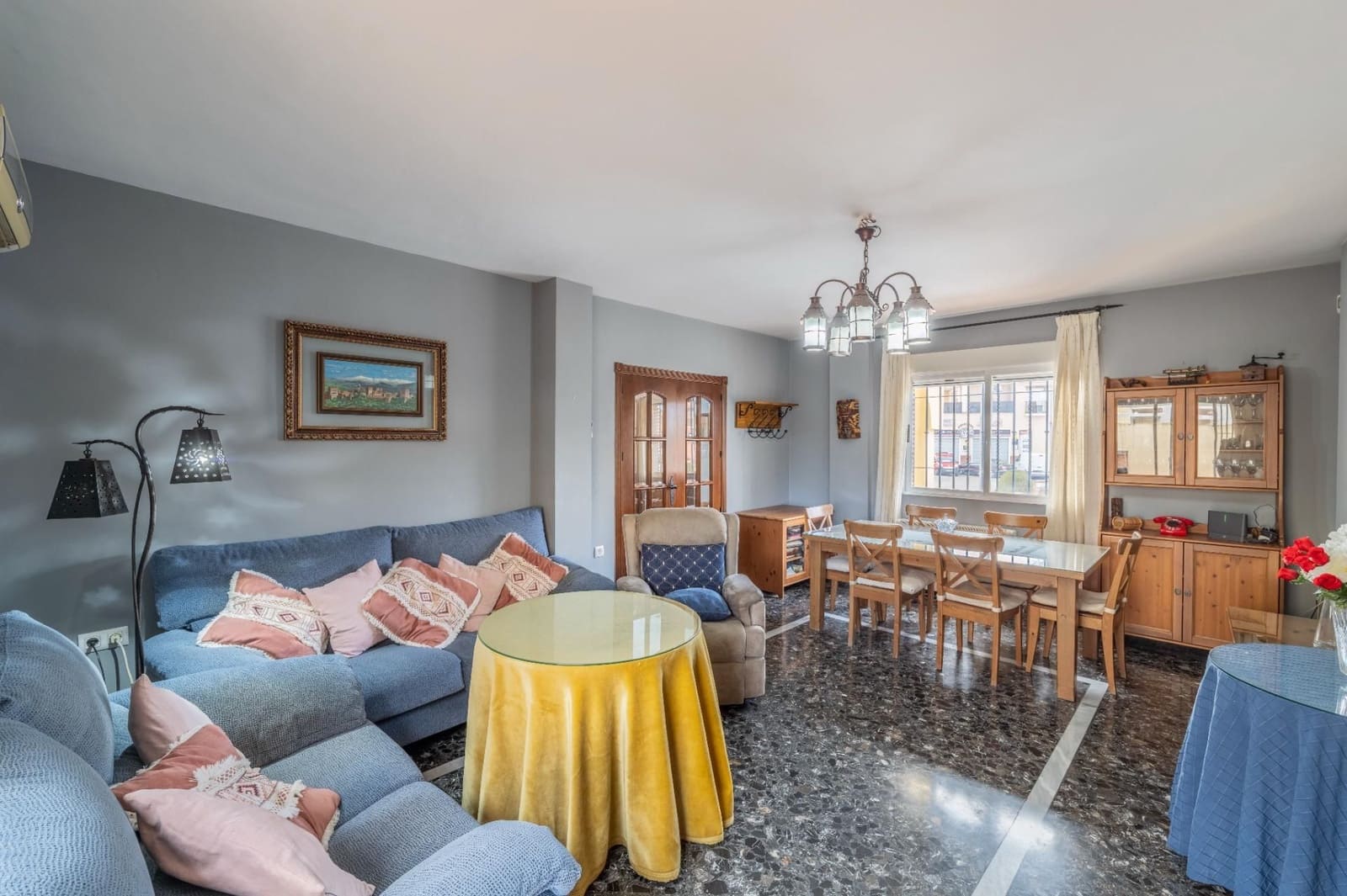 3 bedroom Villa for sale in Vegas del Genil with garage - € 320,000 (Ref: 9588370)